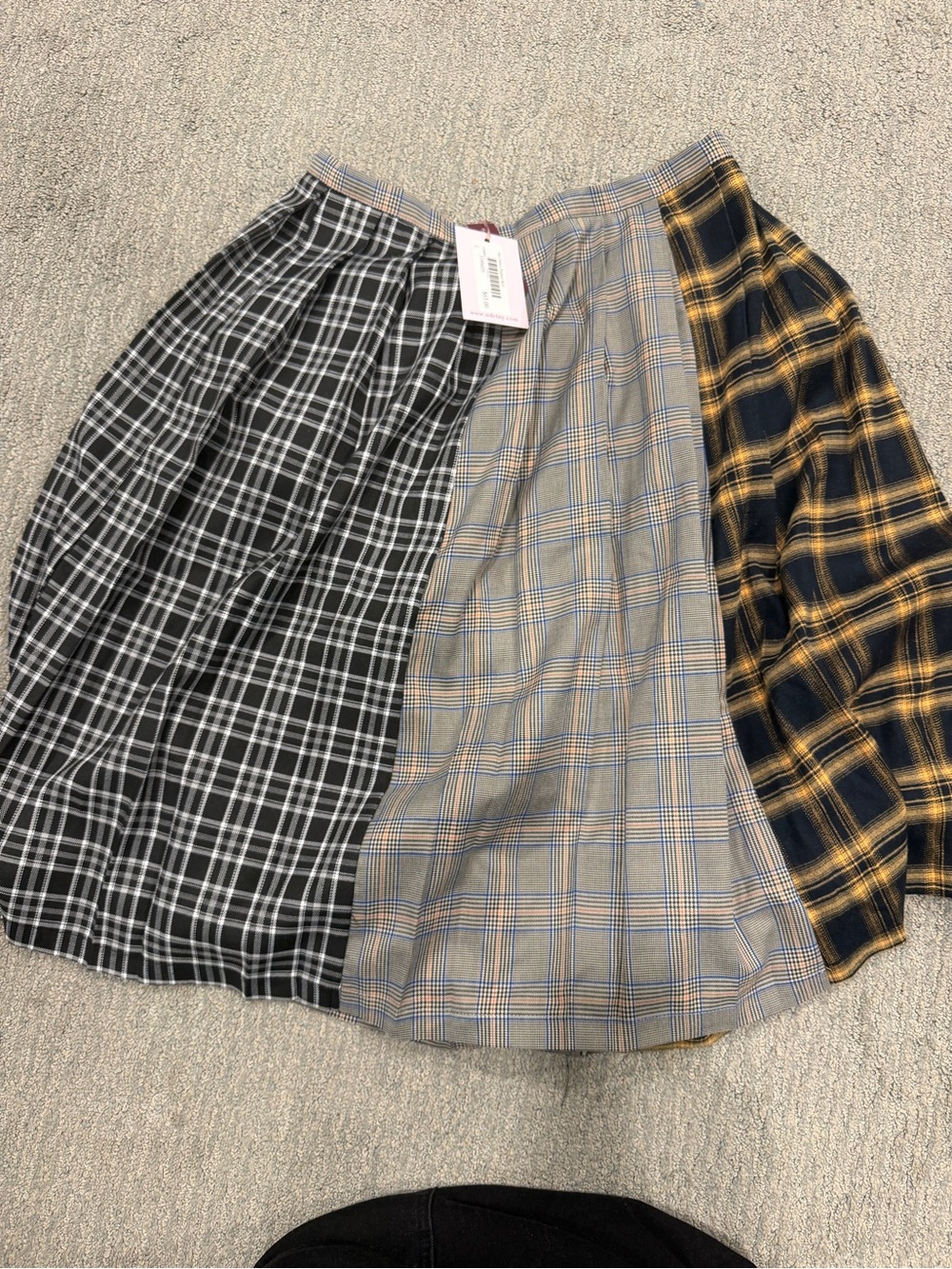 Udel pleated skirt nwt